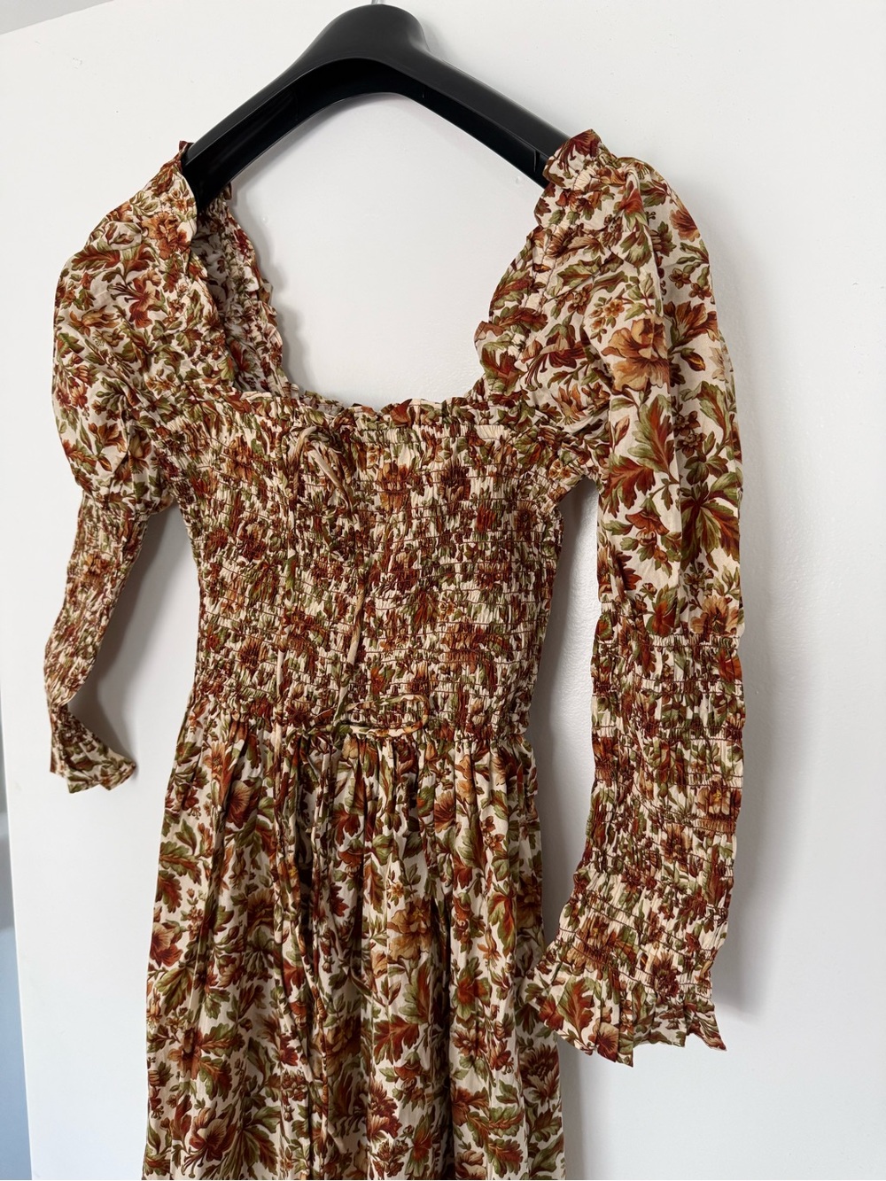 Doen Bijou Brown Floral Smocked Maxi Dress in Ivory Reve Des Jardins - Picture 2 of 13